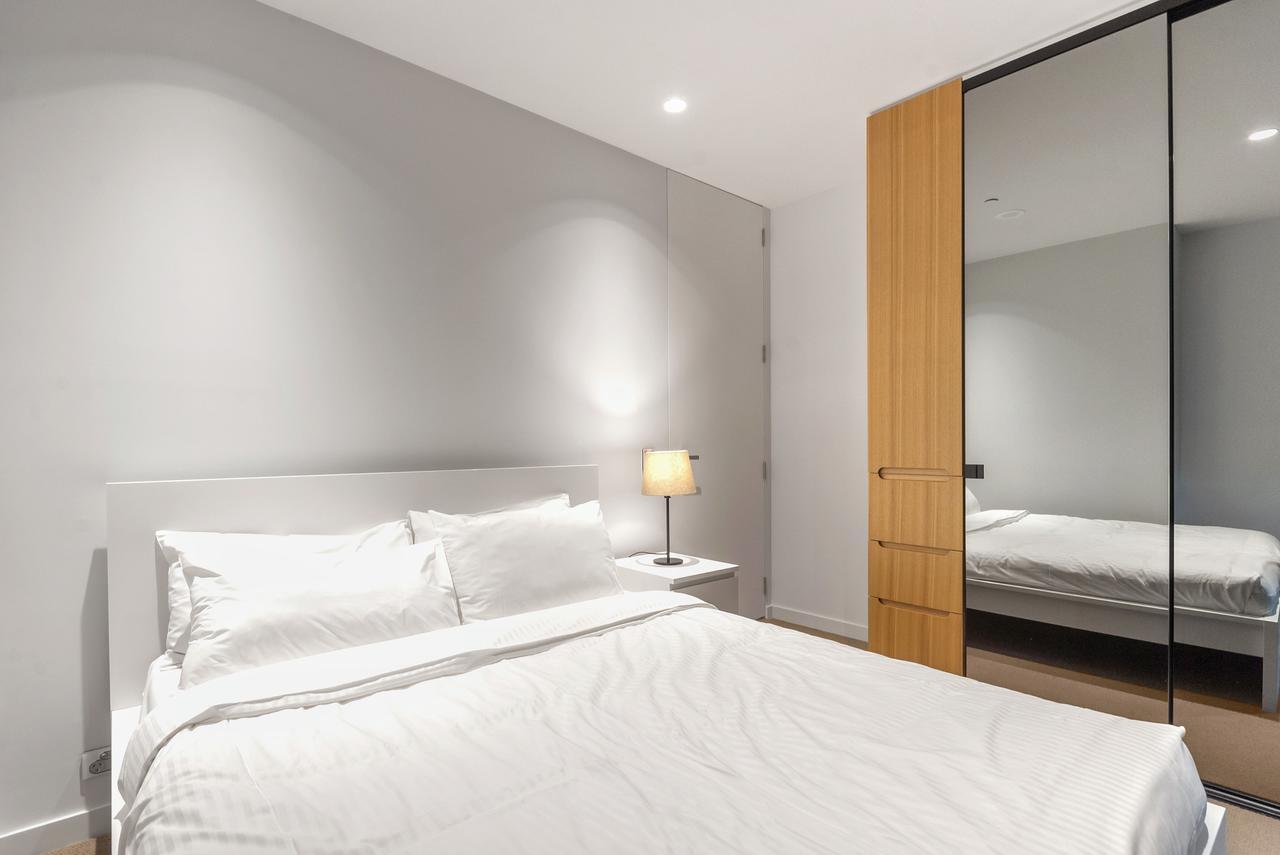 Light Tower Apartment Melbourne City Exterior foto
